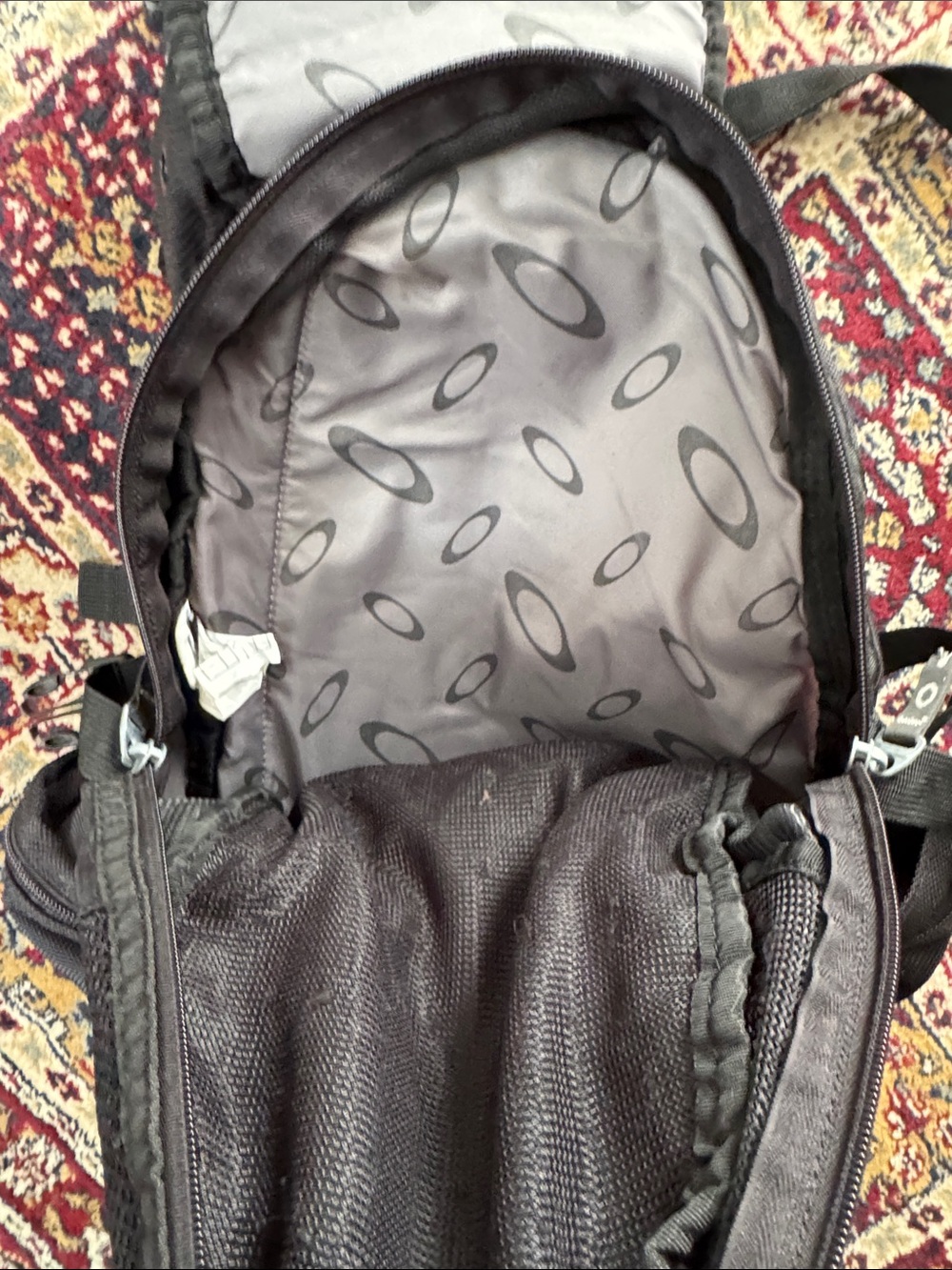 Oakley Black Utility Backpack with Buckle Straps Mini RARE - Picture 12 of 16